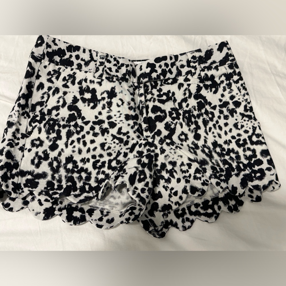 J.Crew Linen blend scallop trim shorts